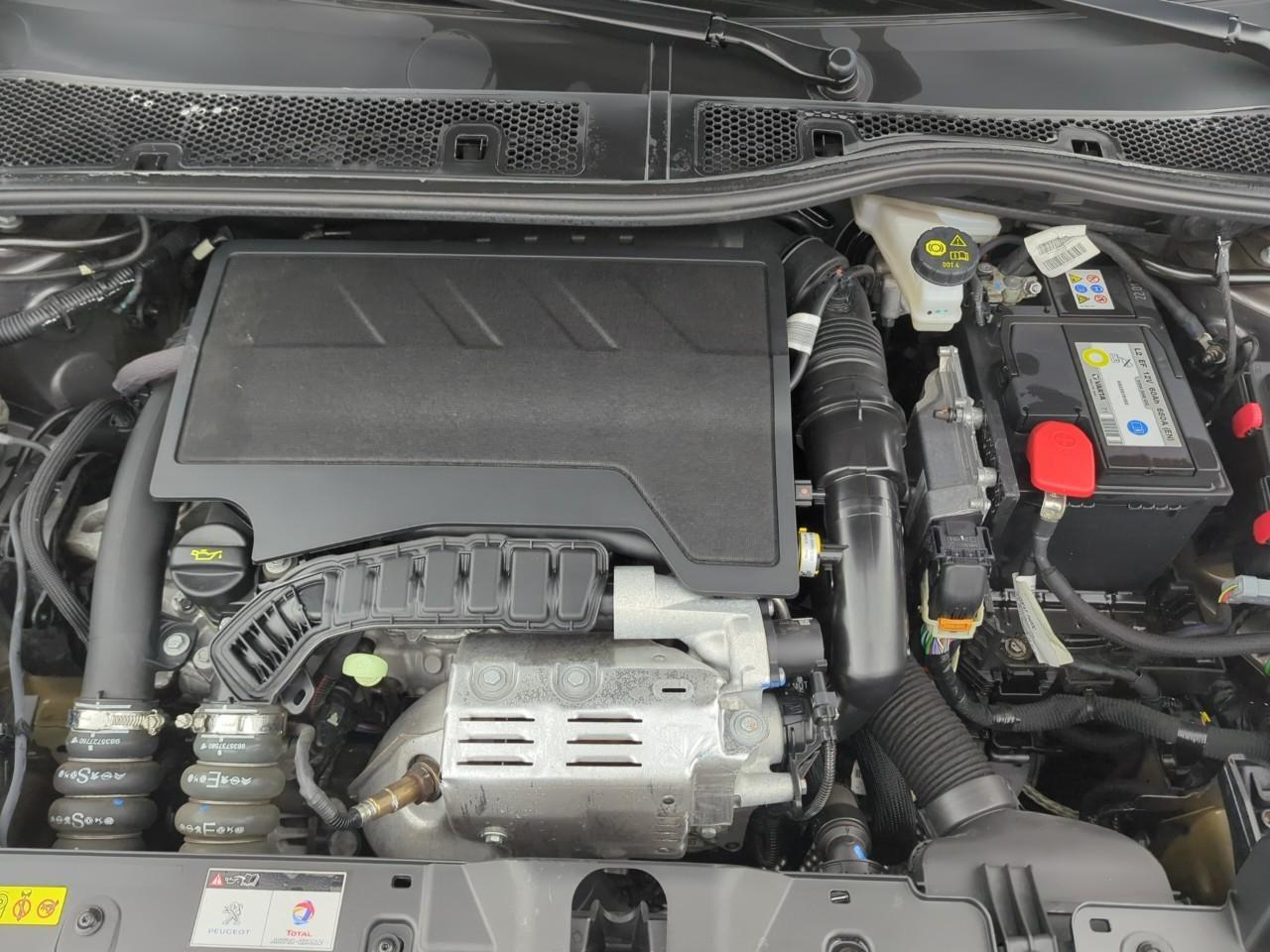 Peugeot 2008 puretech 130 s&s bvm6 allure — photo 16