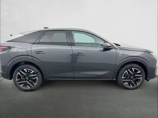 Peugeot 3008 hybrid 145 e-dcs6 — photo 31