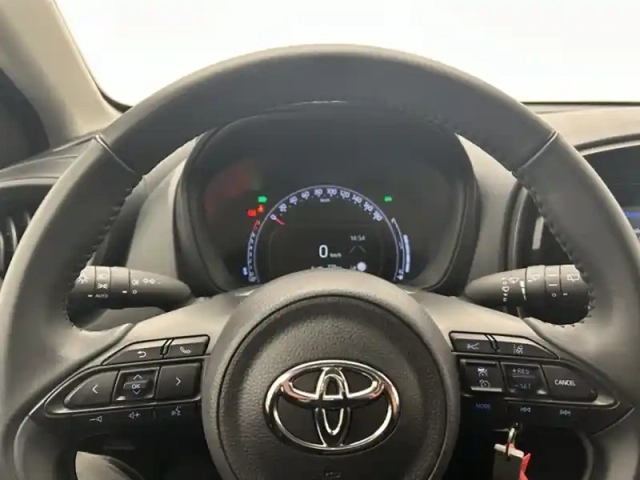 Toyota Aygo 1.0 vvt-i 72 dynamic — photo 32