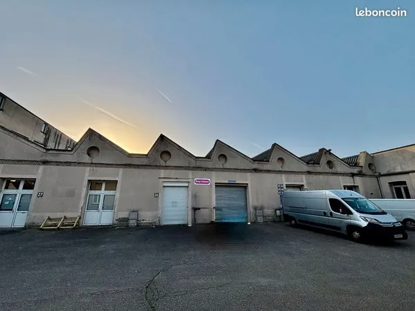 Local d'activité 140 m²