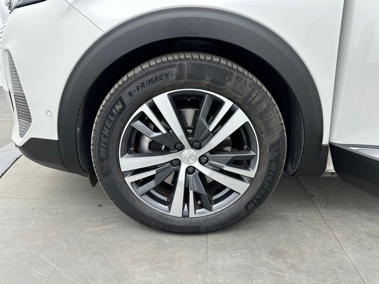 Peugeot 3008 hybrid 225 e-eat8 allure pack — photo 14