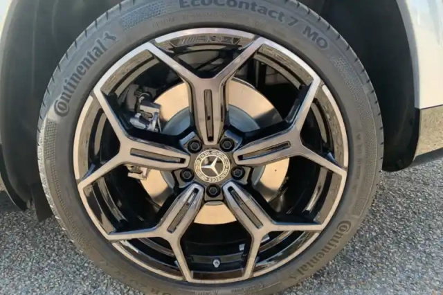 Mercedes Glb 250+ eq — photo 12