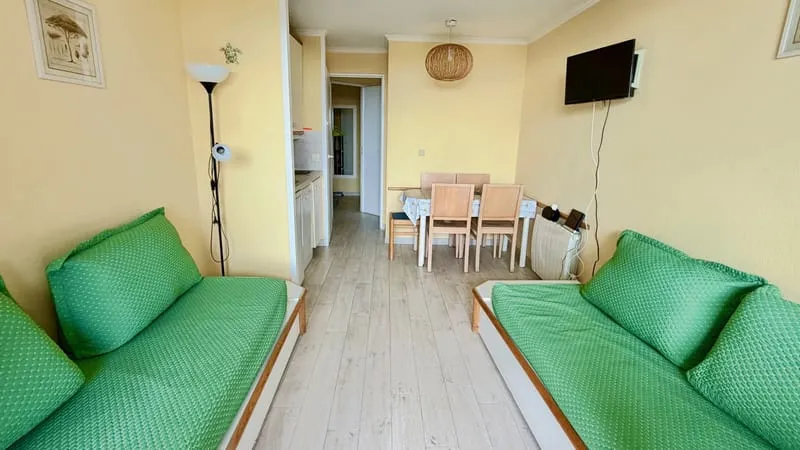 Photo 3