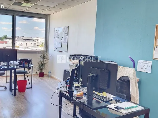 Bureaux 27 m² VILLENAVE D ORNON