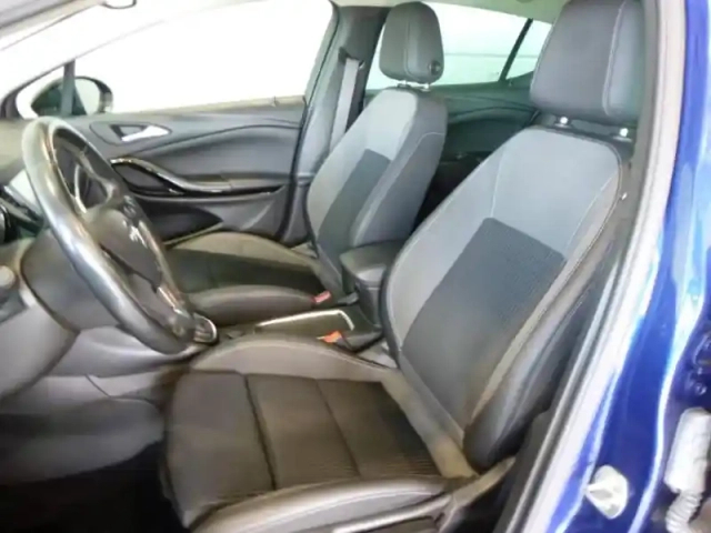Opel Astra 1.2 turbo 110ch elegance business 6cv — photo 12