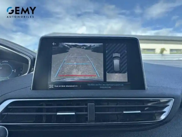 Peugeot 3008 hybrid 225 e-eat8 — photo 24
