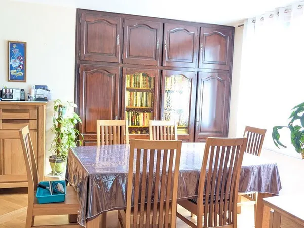 Maison de bourg situé à BILLOM