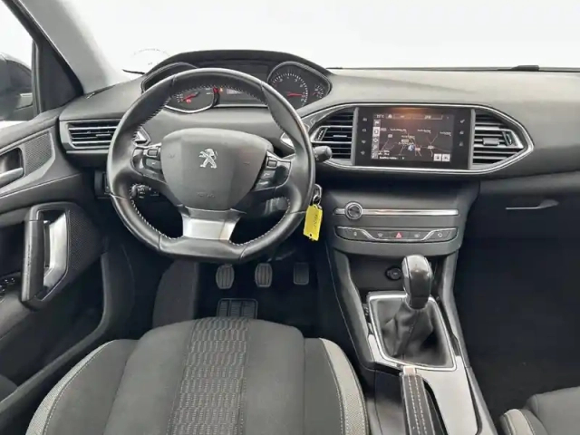Peugeot 308 1.2 puretech 110ch s&amp;s bvm5 — photo 8