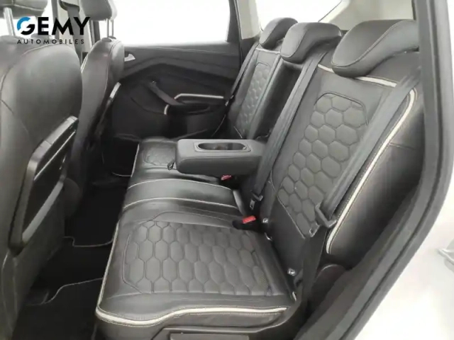 Ford Kuga vignale 2.0 tdci 150 s&amp;s 4x2 bvm6 — photo 10