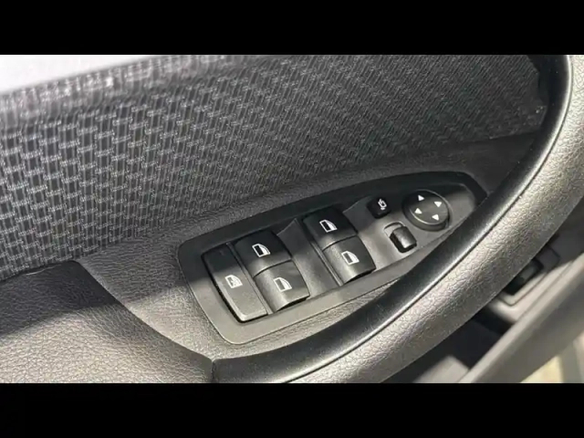 Bmw X1 sdrive18i 140ch lounge euro6d-t — photo 14