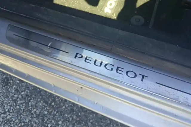 Peugeot 108 vti 72ch s&amp;s bvm5 — photo 30