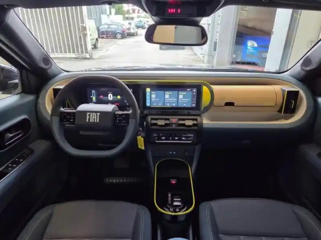 Fiat Panda grande  electrique 113ch la prima — photo 2