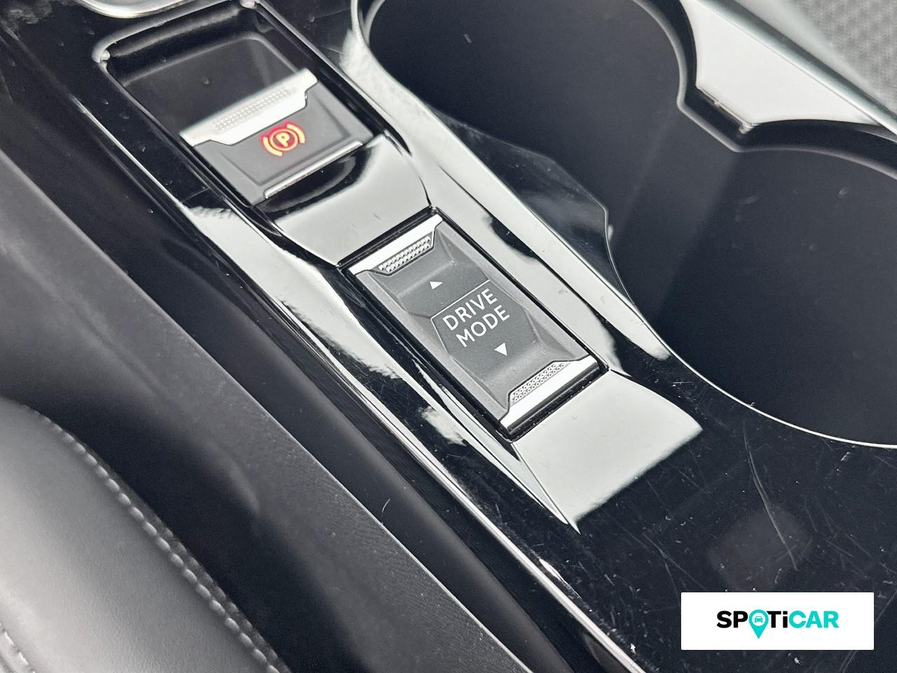 Peugeot 2008 suv 2008 gt puretech 130 s&s bvm6 — photo 17