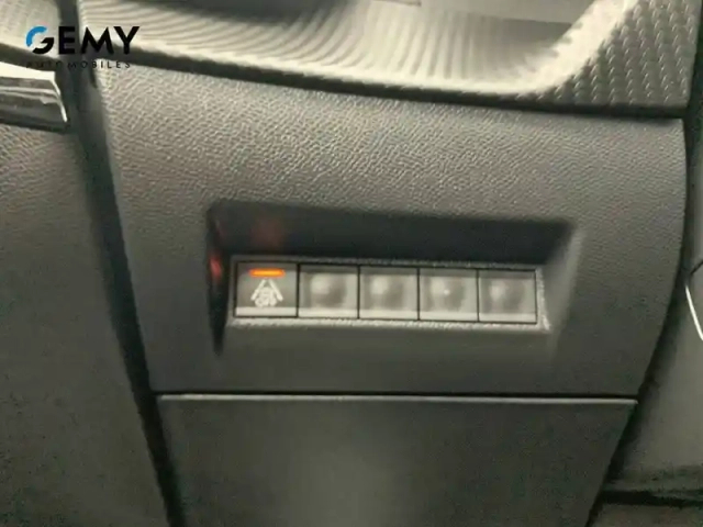 Peugeot 208 puretech 100 s&amp;s bvm6 — photo 20