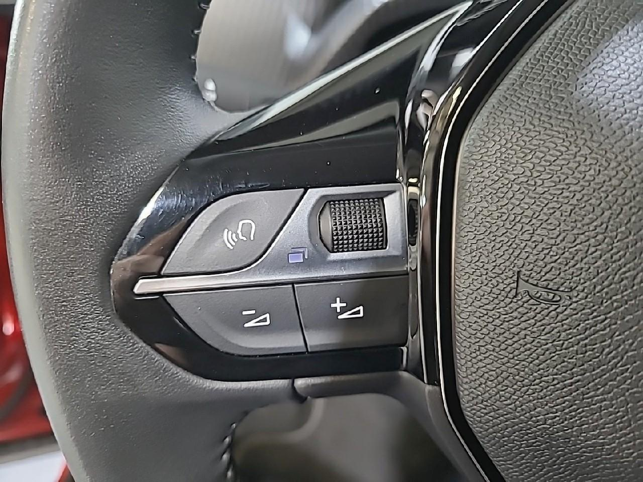 Peugeot 2008 puretech 100 s&s bvm6 style — photo 22