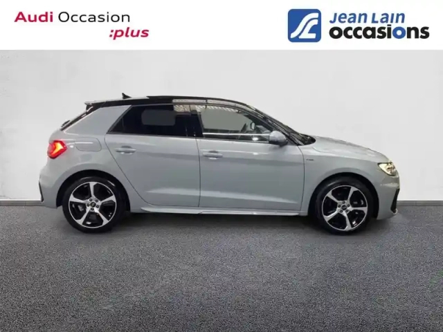 Audi A1 sportback 30 tfsi 116 ch s tronic 7 — photo 4