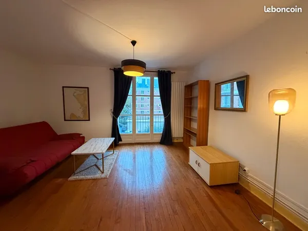 Appartement Meublé Saint François - 2 pièces - 38 m2 - Etage 2/4