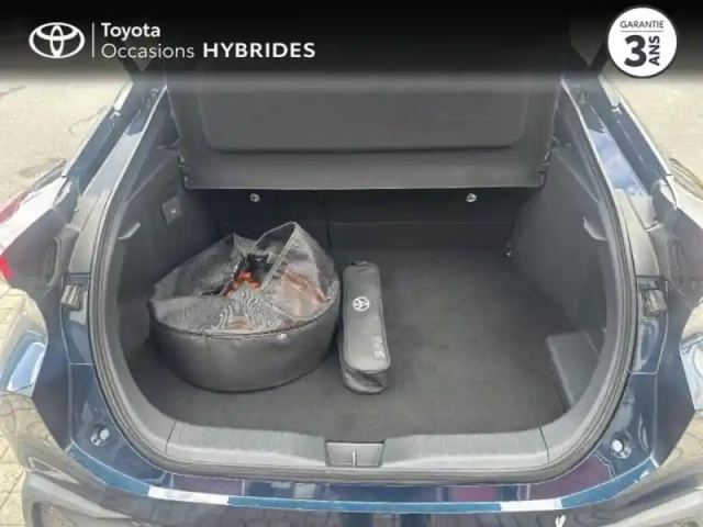Toyota C-Hr 2.0 hybride rechargeable 225ch design ng23 — photo 10