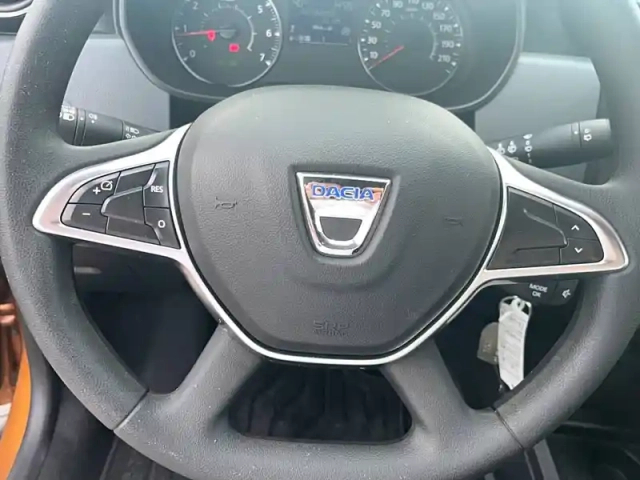 Dacia Duster sce 115 4x2 — photo 15