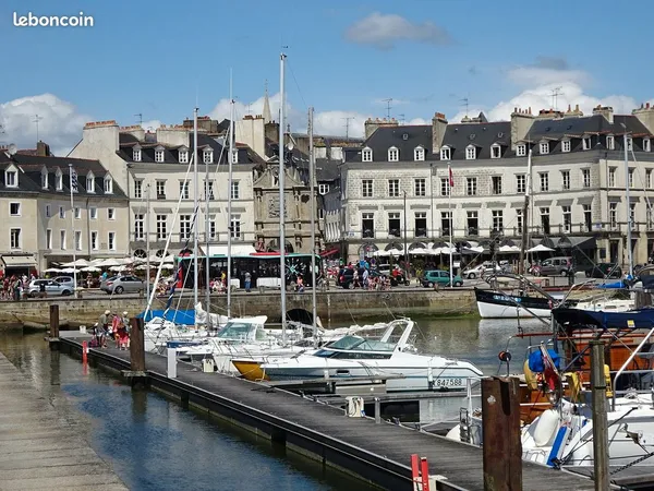 2 pièces 30m2 idéalement situé centre ville le port