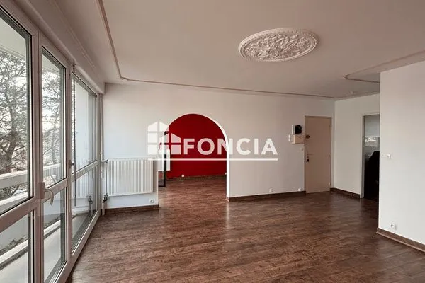 Appartement 4 pièces 84 m²