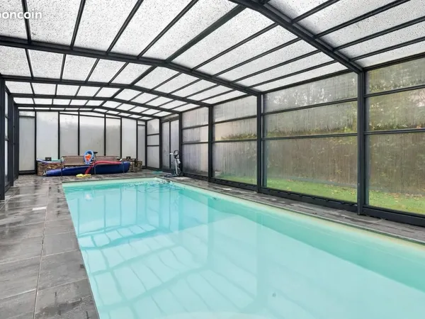 Maison 6 pièces 270 m²