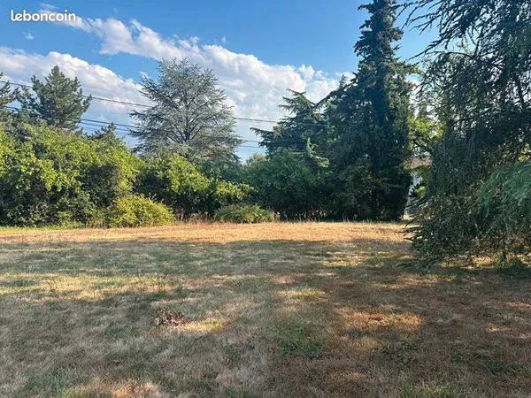 Terrain 450 m² GREZIEU LA VARENNE