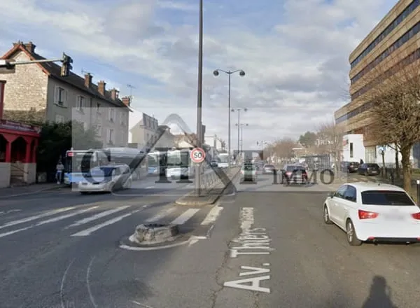A VENDRE 70 M² DE BOUTIQUE A MELUN