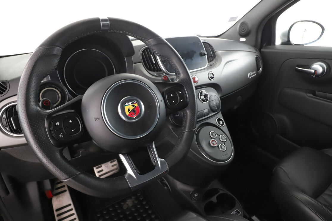 Abarth 595C C 1.4 Turbo T-Jet 595 Turismo — photo 10