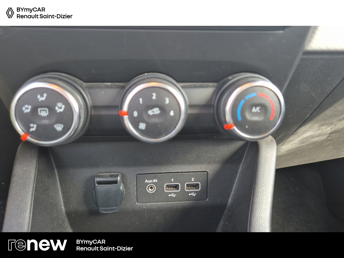 Renault Clio TCe 90 X-Tronic — photo 21