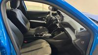Peugeot 2008 1.2 PureTech 130ch S&S Allure EAT8 — photo 15