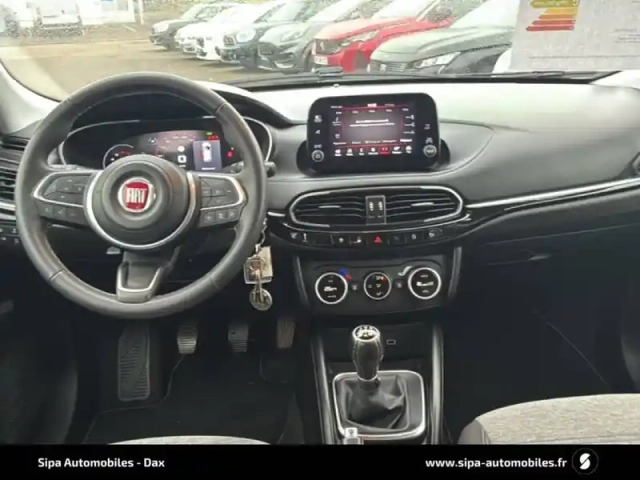 Fiat Tipo cross 1.0 firefly turbo 100 ch s&amp;s — photo 84