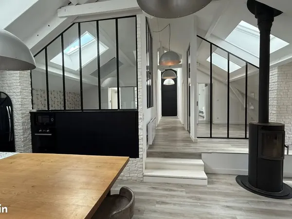 Loft 4 pièces 150 m²