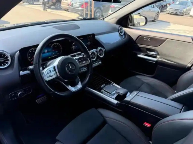 Mercedes Gla 250 e amg line — photo 31