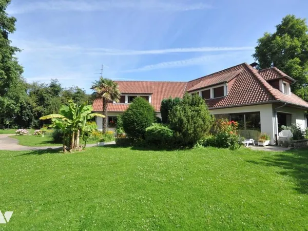 Maison 9 pièces 272 m²