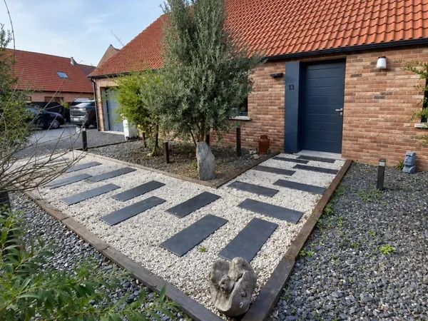 Maison de plain pied avec piscine