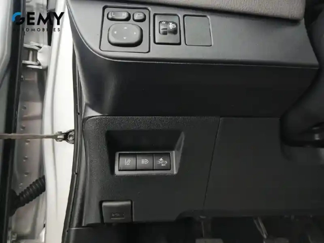 Toyota Yaris 110 vvt-i — photo 42