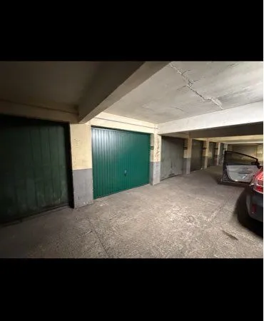 Parking box à louer