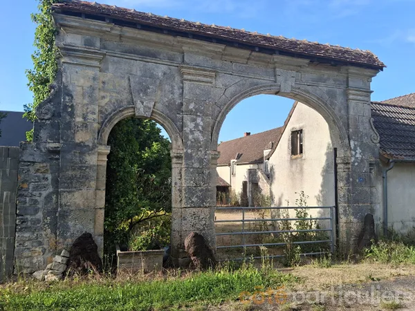 Corps de ferme Saint Baudel 4 pièce(s) 170 m2