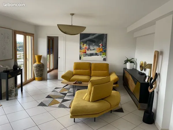 Appartement t4 plus terrasse