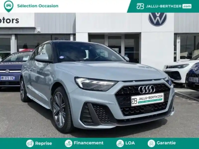Audi A1 sportback 25 tfsi 95ch s line — photo 2