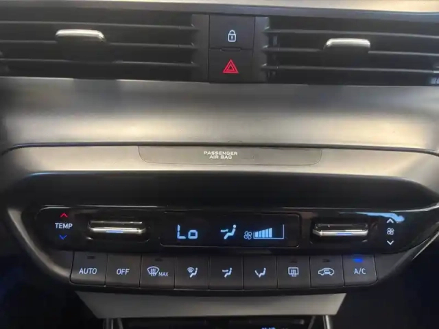 Hyundai I20 1.0 t-gdi 100 dct-7 hybrid 48v — photo 33