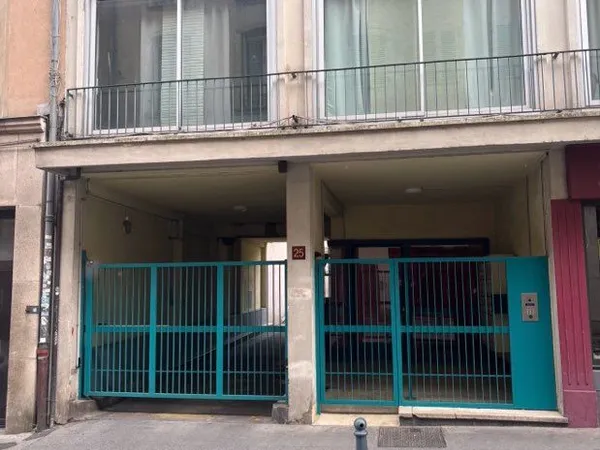 Garage à louer