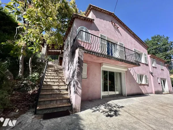 Maison 5 pièces 144 m²