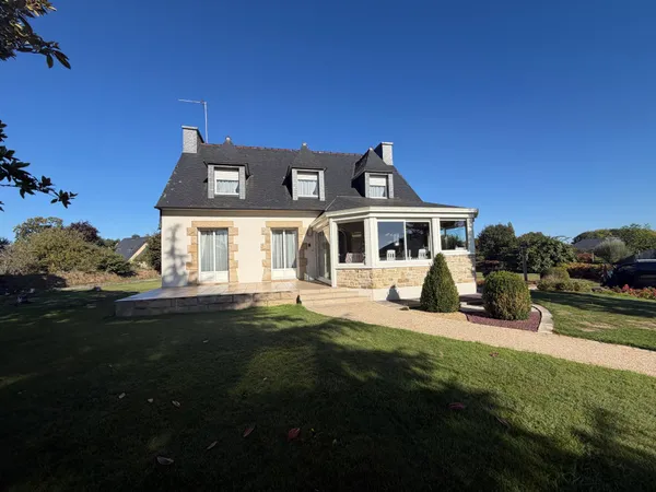 Magnifique maison bretonne rénovée de 157 m² - Rospes / Proche Lannion DPE C