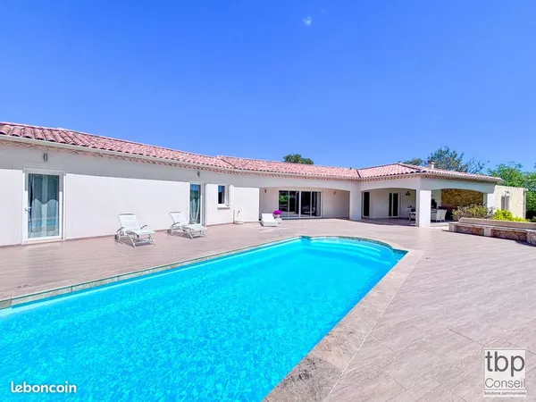 Villa 5 pièces 200 m²