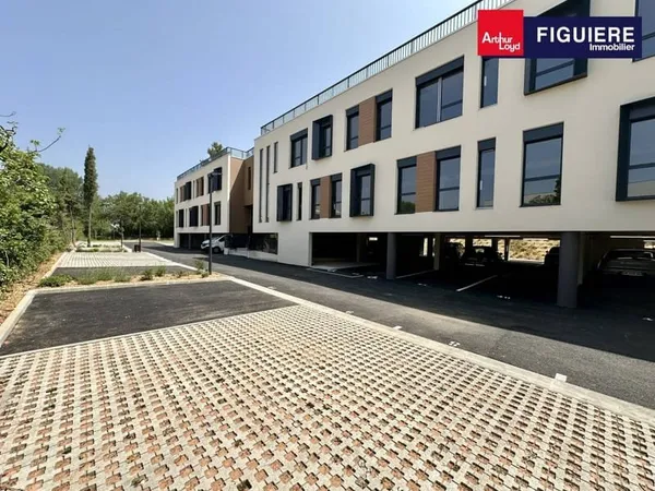 Bureaux 756 m²
