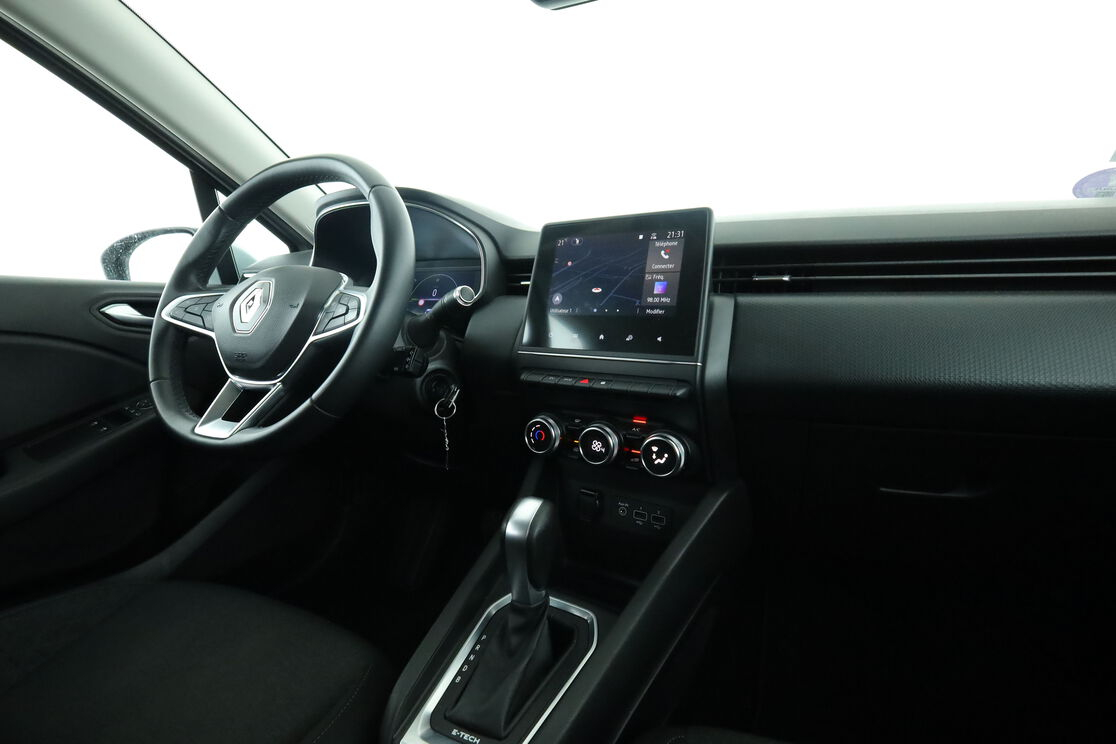 Renault Clio 1.6 E-Tech Business — photo 12