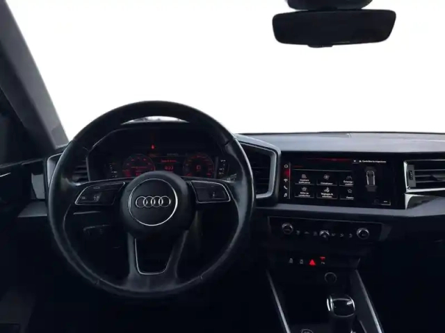 Audi A1 sportback 30 tfsi 110 ch s tronic 7 — photo 12