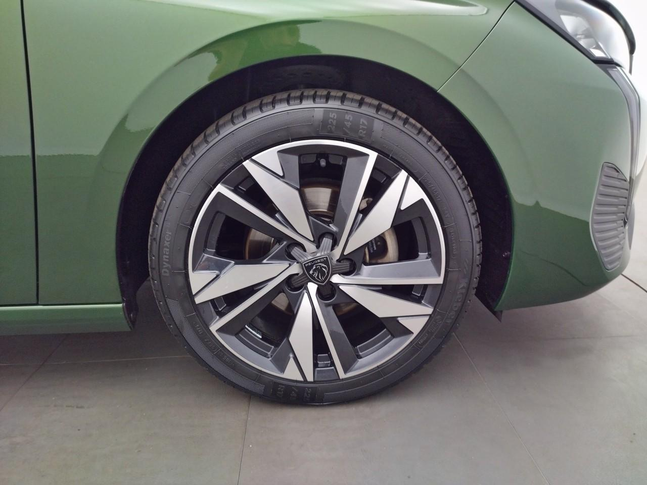 Peugeot 308 puretech 130ch s&s eat8 allure — photo 26